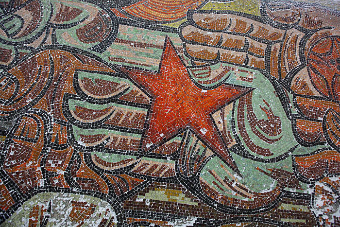 废弃建筑的时空穿越之旅-29