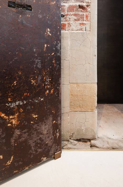 Welsh + Major transforms old Sydney police station into a restaurant-19