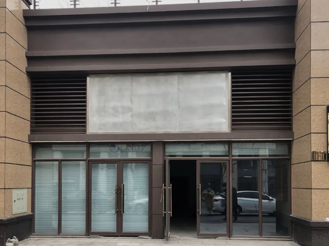 《菜卷の菓子屋》 | 85 平米三室空间,消防管下的逆袭设计-23