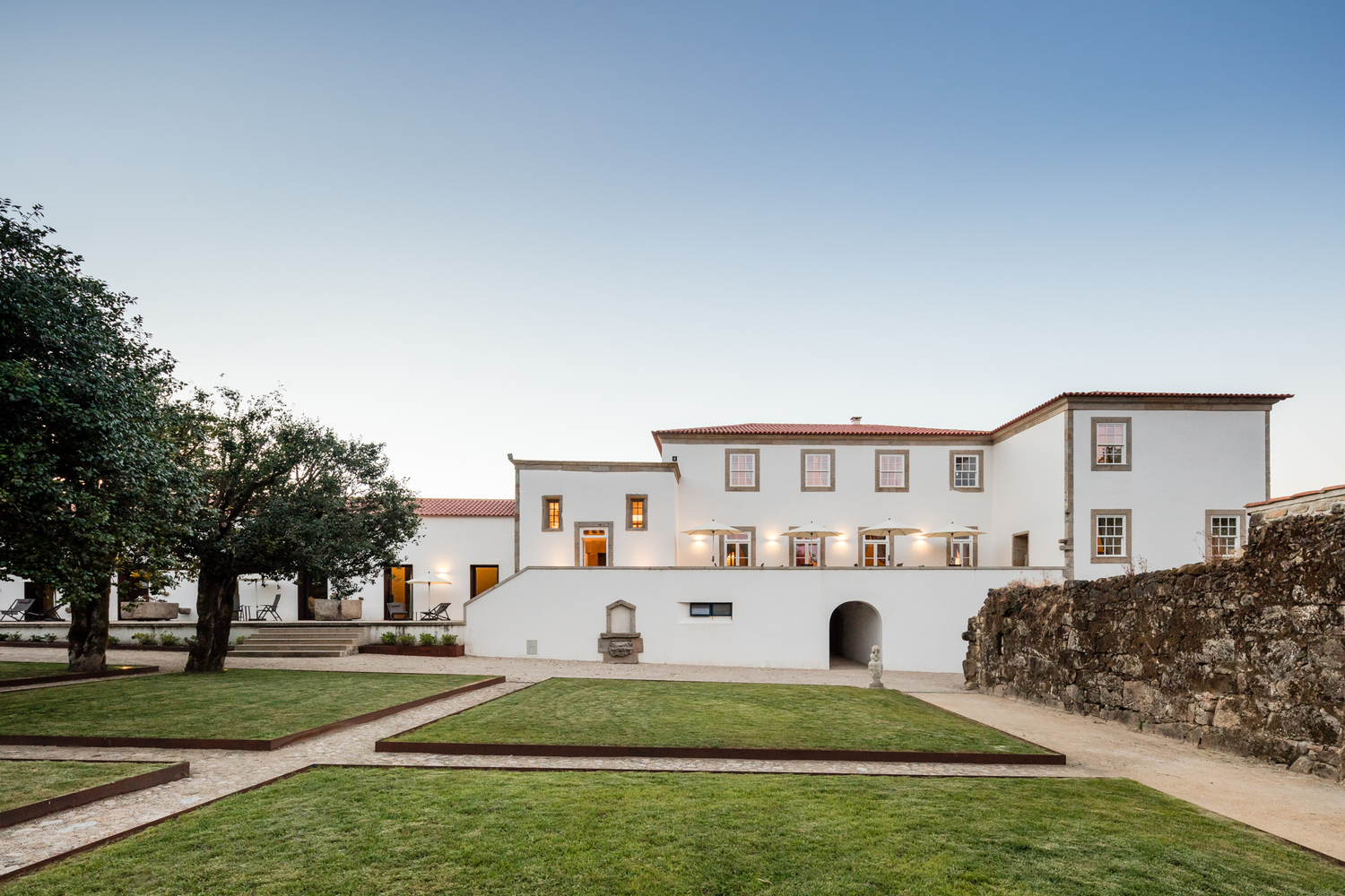 葡萄牙百年庄园酒店的现代重生-36