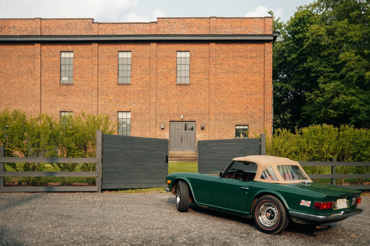 A Masonic temple is now an artist’s live/work space in Upstate New York-6