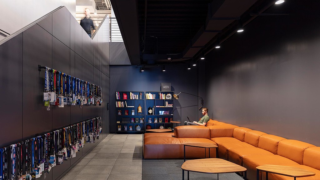 激发创意的 Momentum 全球总部设计-6