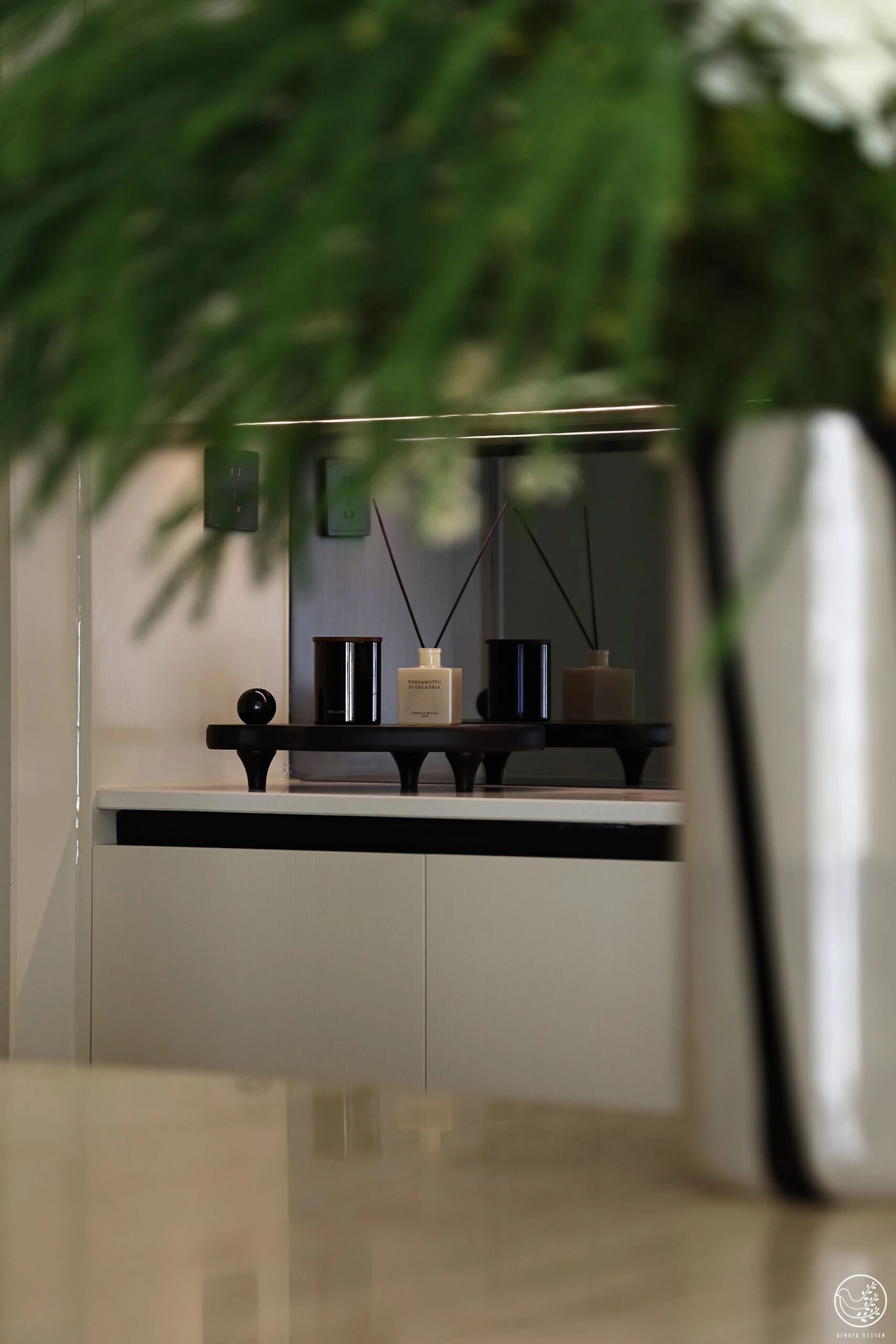 复古且时髦，在松弛与精致之间游刃有余-12