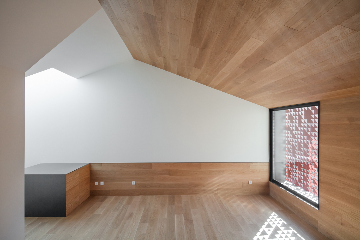 葡萄牙 Alto de Vila 365 住宅丨Terra Arquitectos-13