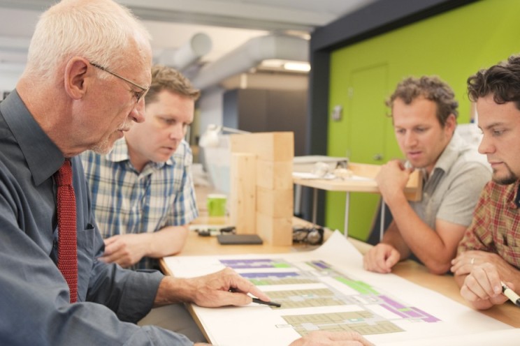 温哥华 HCMA 办公室 原木工业风 Loft 设计-3