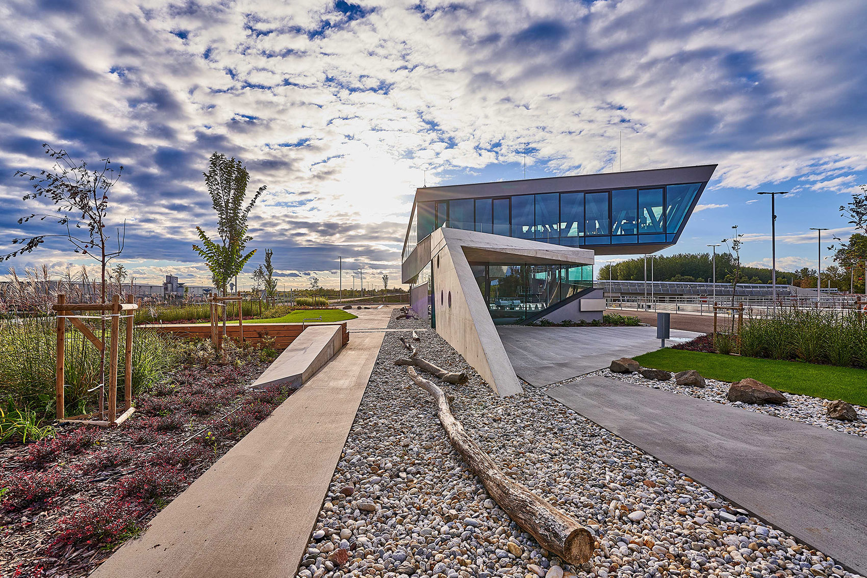 匈牙利 MosoniDanube 防洪闸门控制大楼丨TÉRHÁLÓZAT-23