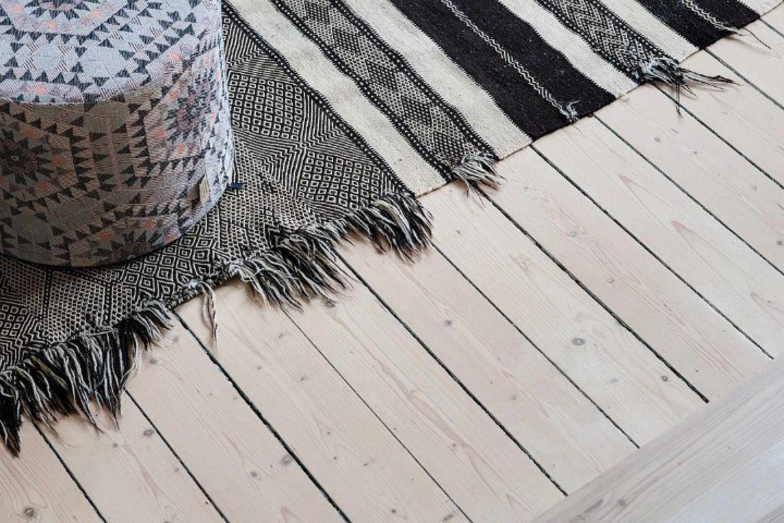 国外超美纯白北欧风住宅-16