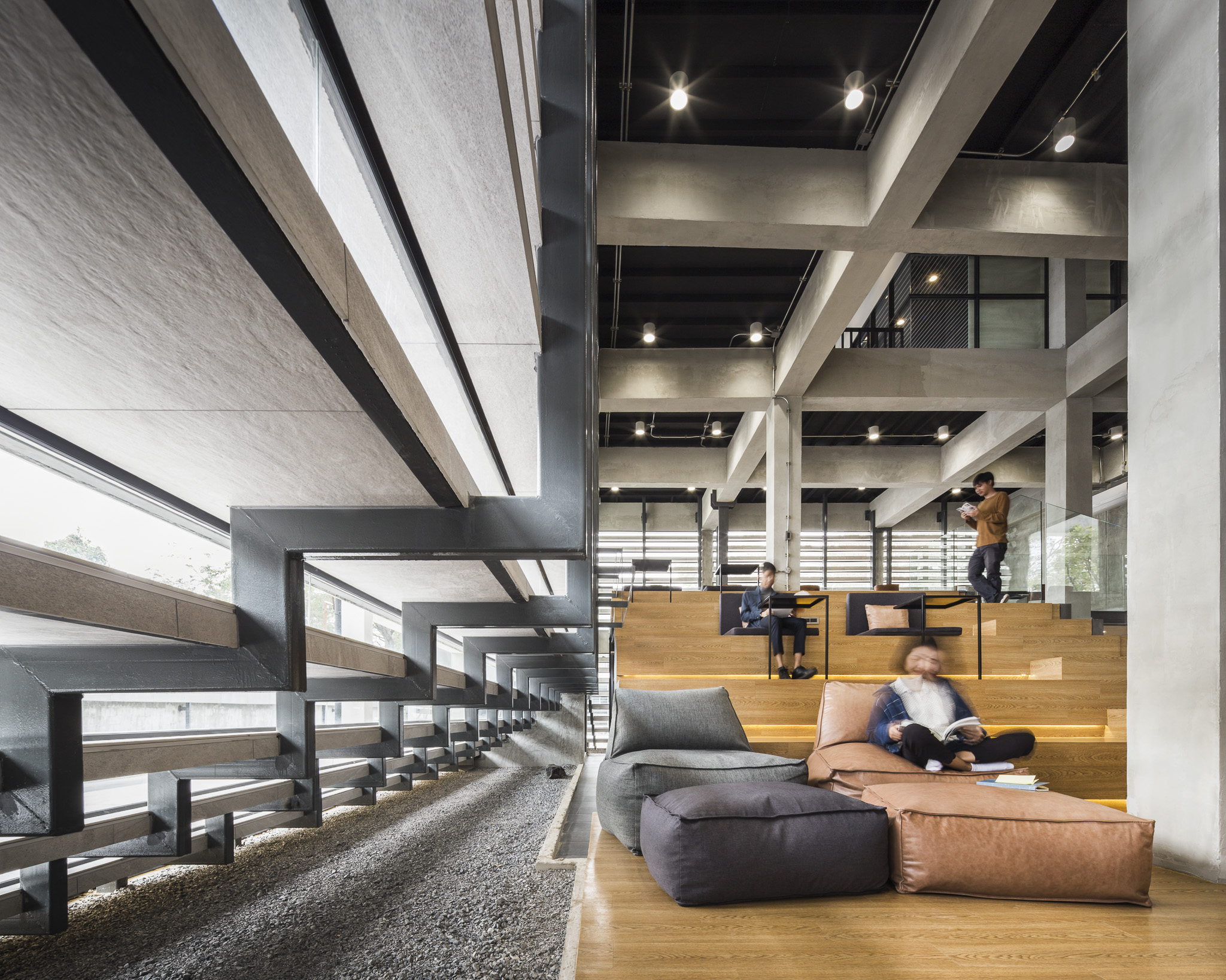 泰国废弃汽车服务中心变身高颜值设计社区-51