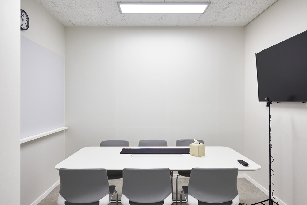 130 平知识产业中心极简白诠释空间美学-15