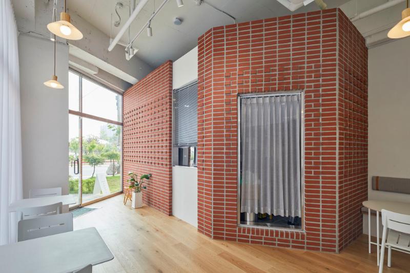 简约 13 坪咖啡厅，打造温馨氛围-3