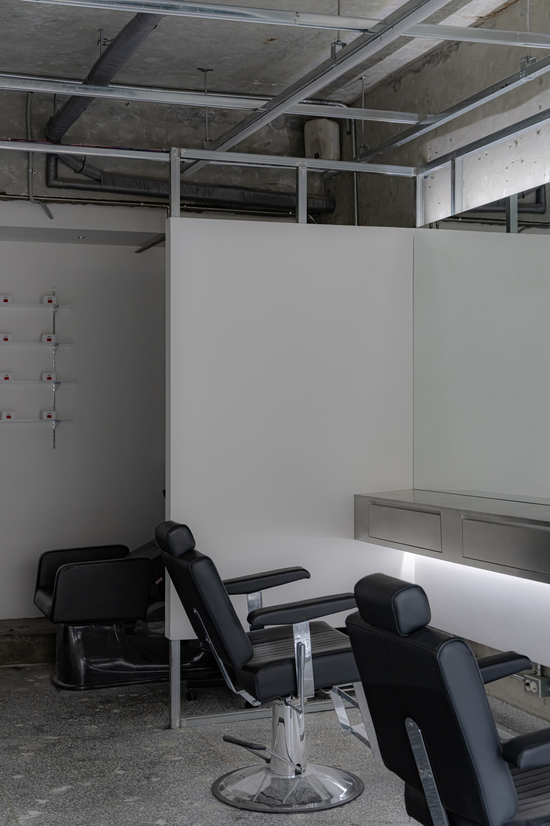 莱克 3

注：Lekker可能是一个人名、品牌名或其他特定名称，由于缺乏更多背景信息，这里按音译处理 丨Docent Design-5