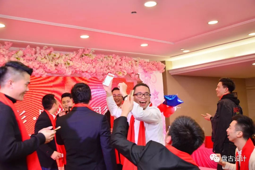 盘古空间 2018 贺年晚会精彩纷呈,室内设计打造温暖氛围-100