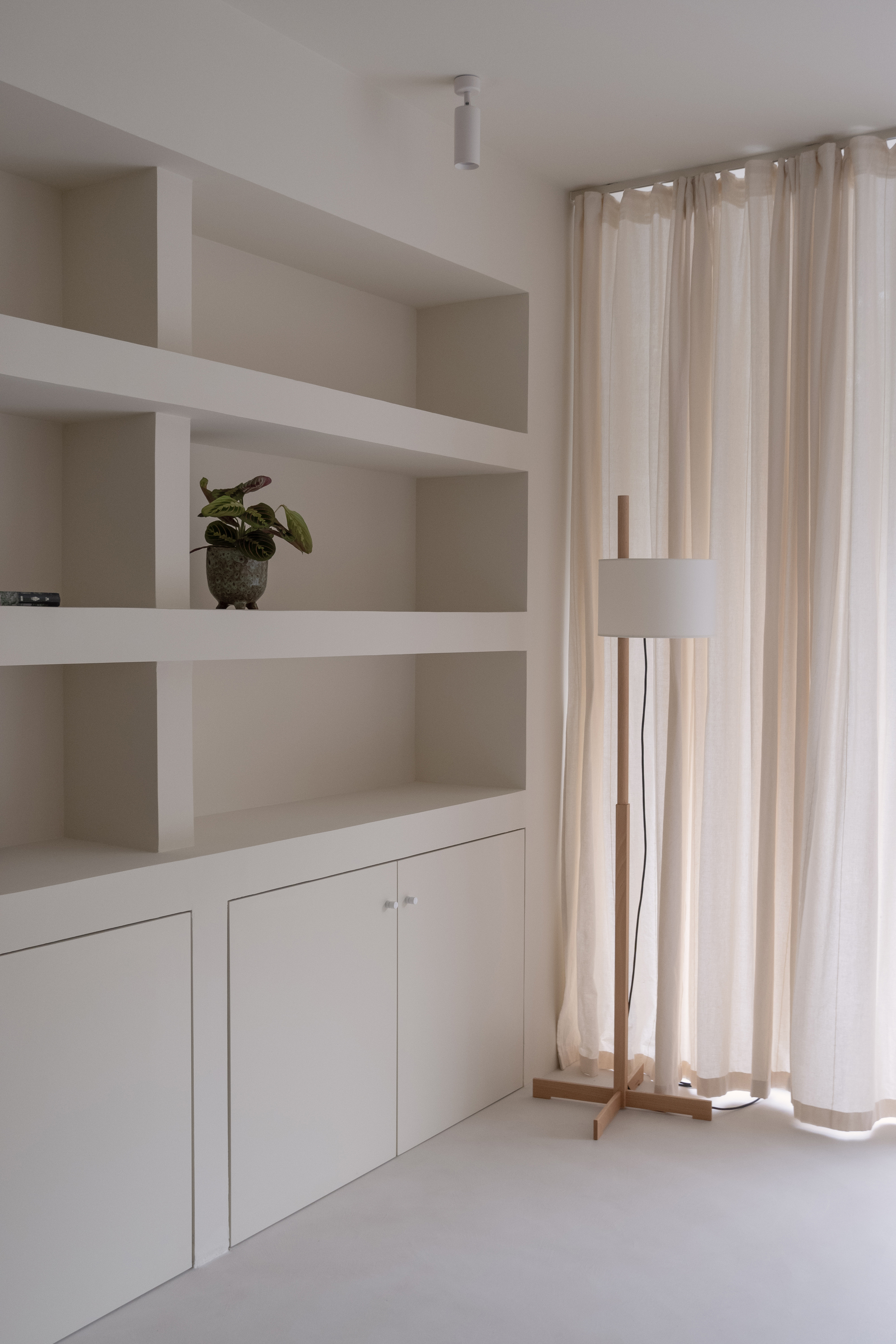 非白色办公室丨西班牙巴塞罗那丨brenzo-27