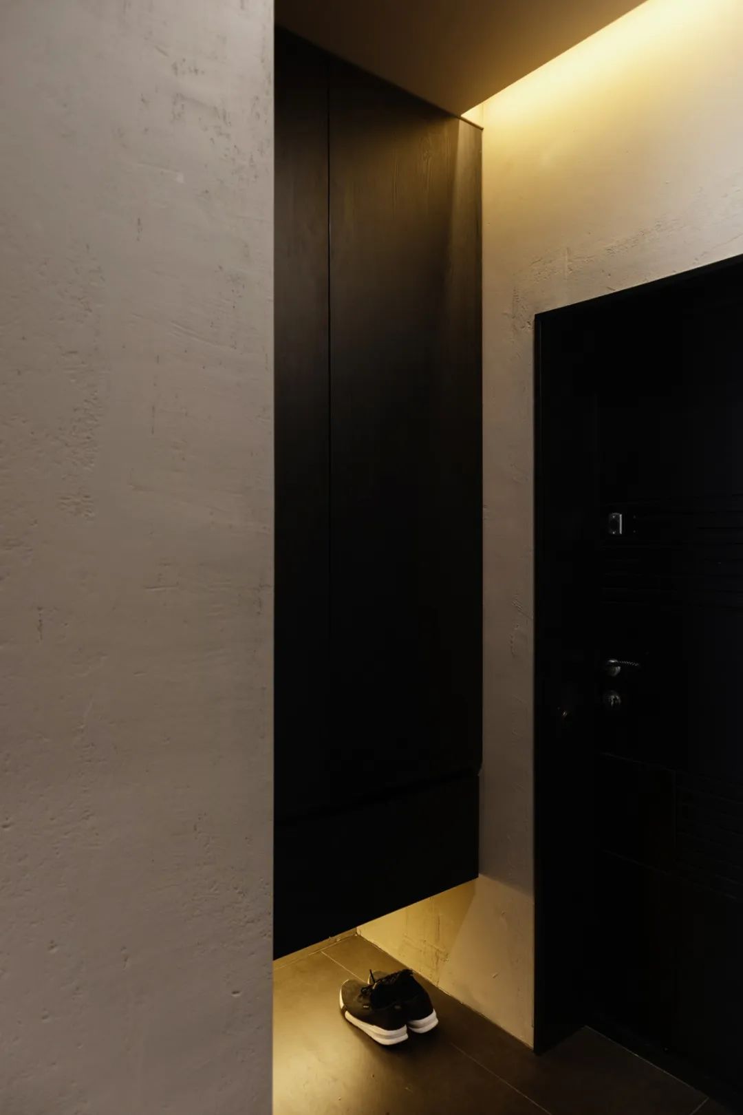 乌克兰极简主义公寓丨MARRA GROUP-41