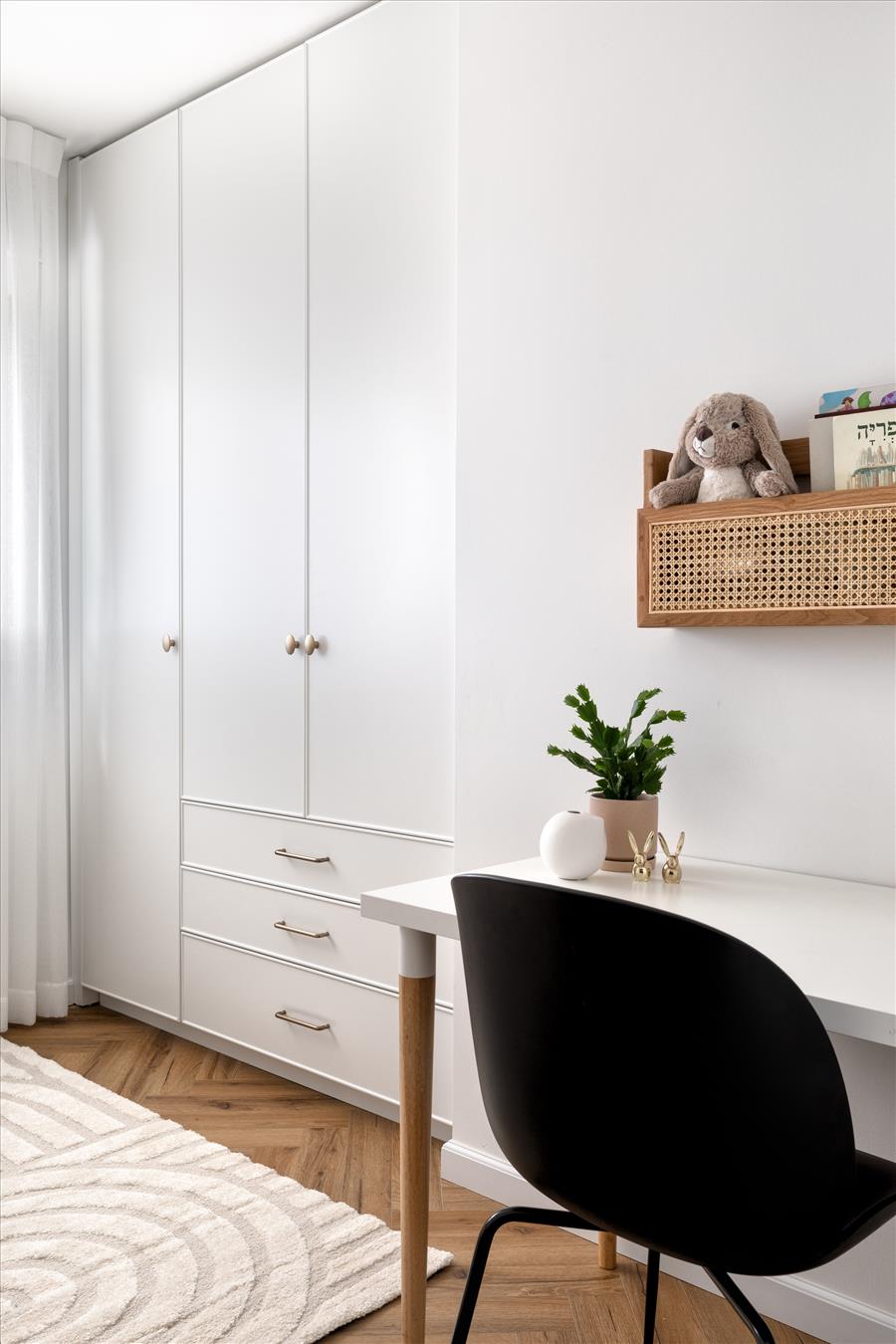 אושי דר | עיצוב פנים דירה 5 חדרים בצור יצחק - PICKINTERI-20