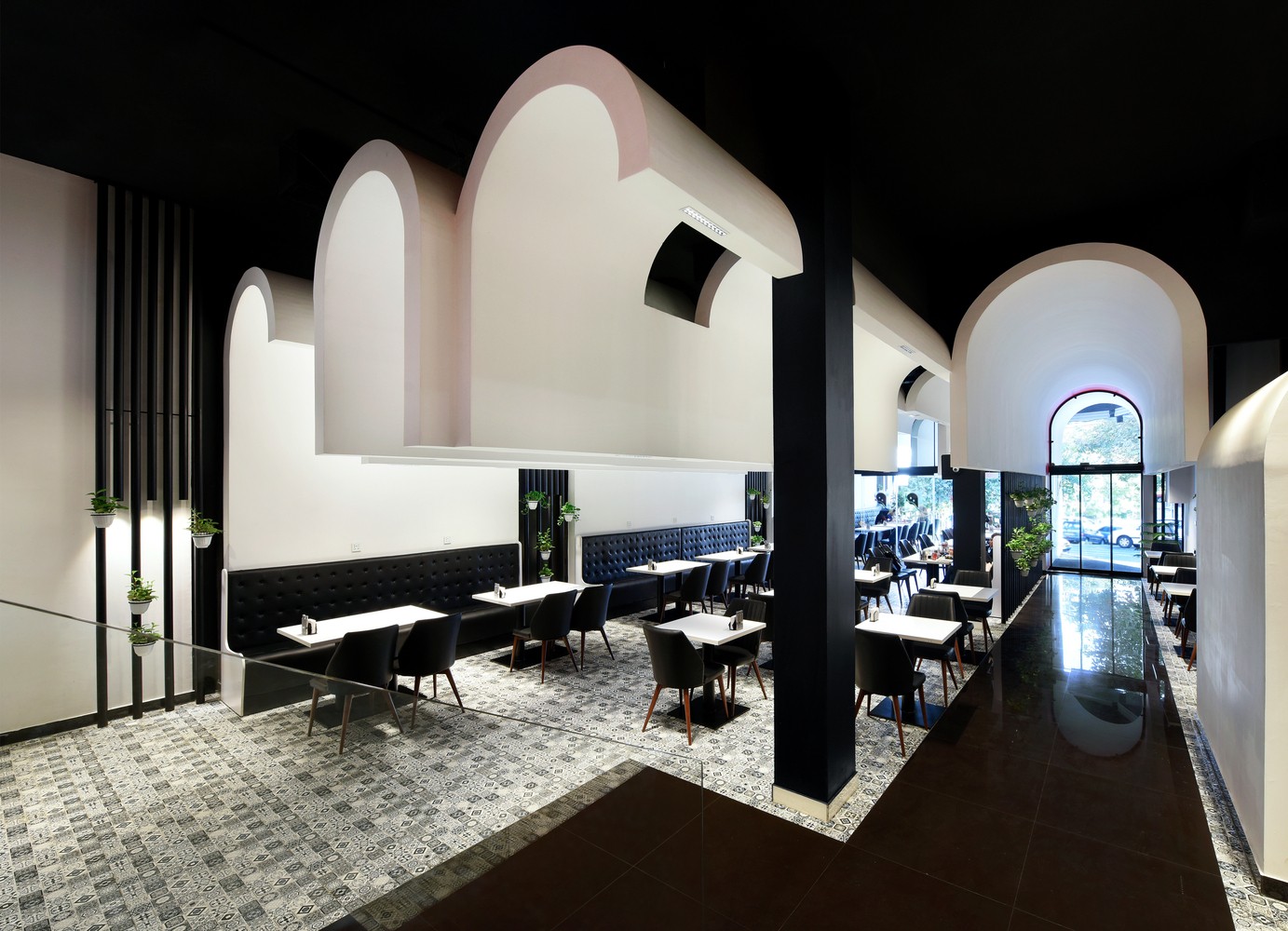 伊朗·Lomenz咖啡简餐店设计-7