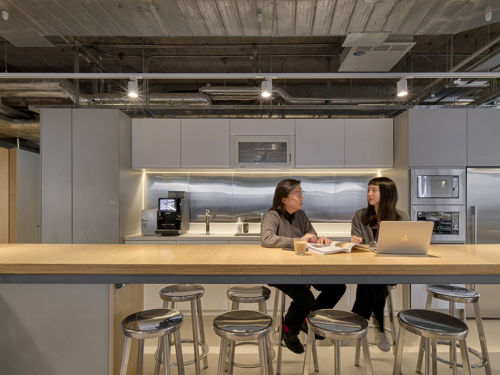 The Hub:欧华尔办公室焕新丨中国香港丨欧华尔顾问有限公司-11