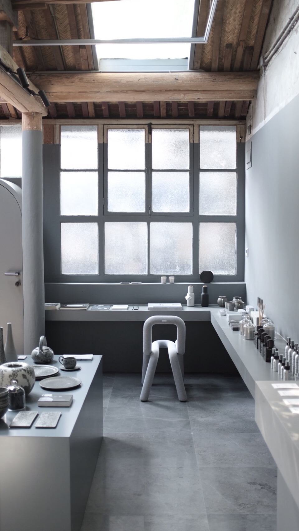 好白商店的“好灰”世界-14