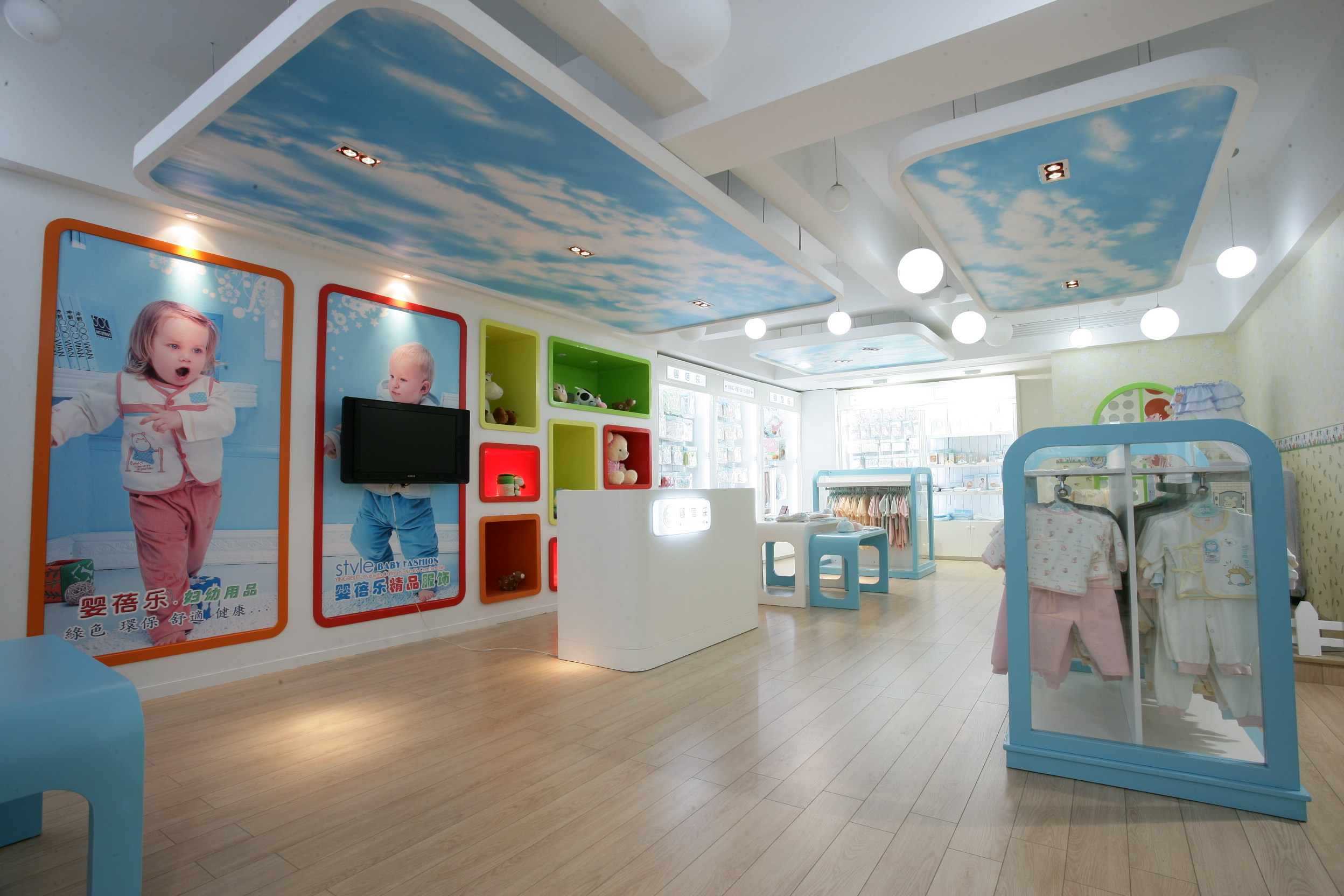 天顺祥雪果服装展厅及办公室-17