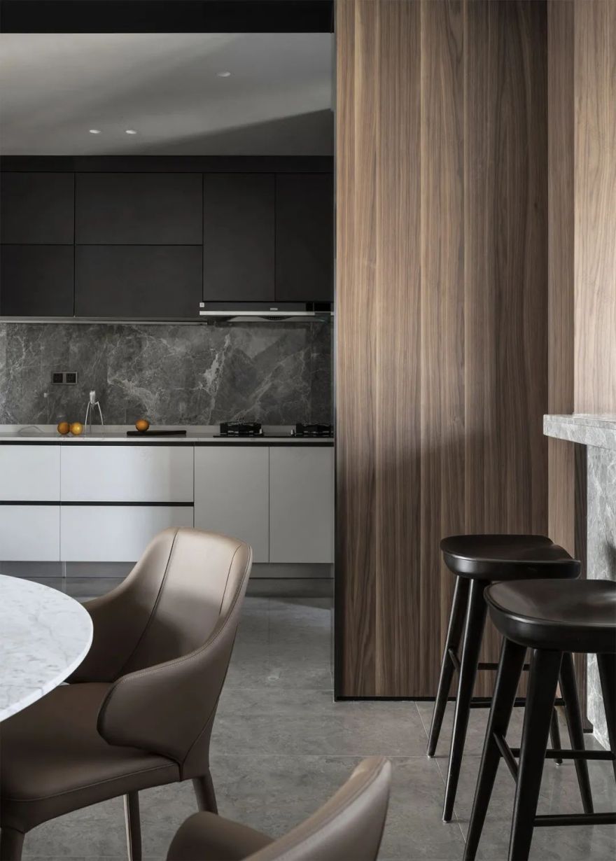 纯粹大宅 | 石木交织的白黑世界-29