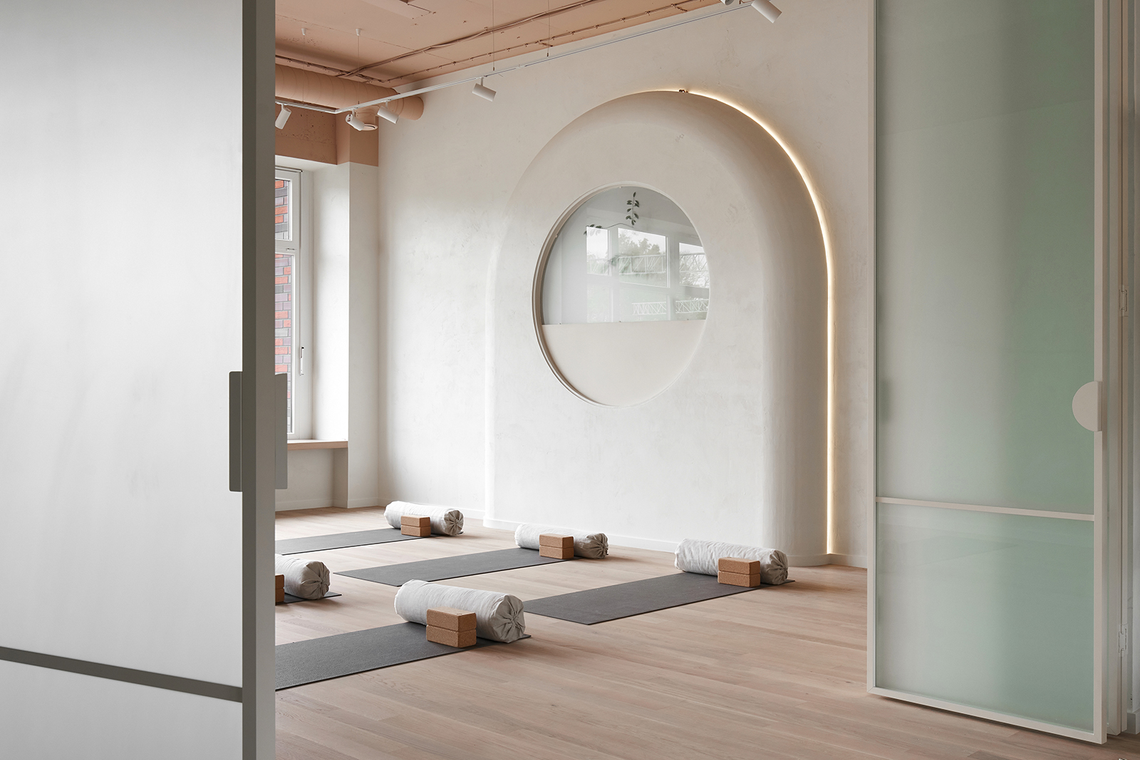 瑜伽工作室方法丨俄罗斯加里宁格勒丨Beluga Maria,Yudina Valeria-15