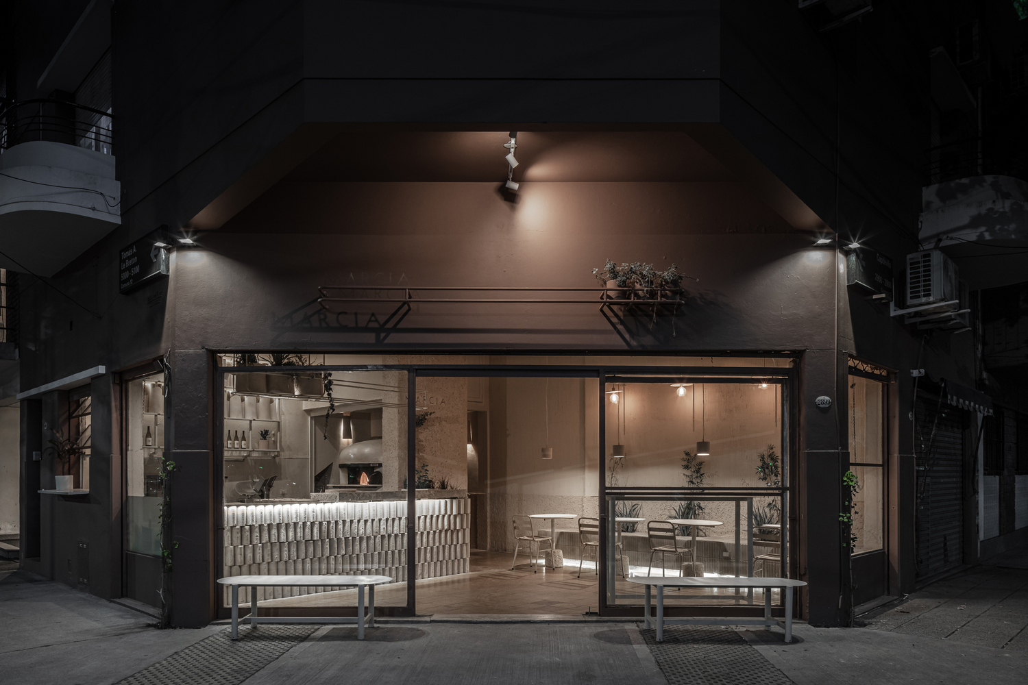 阿根廷 Villa Urquiza 区 Pizzería Marcia 餐厅设计,传统与现代的完美融合-20