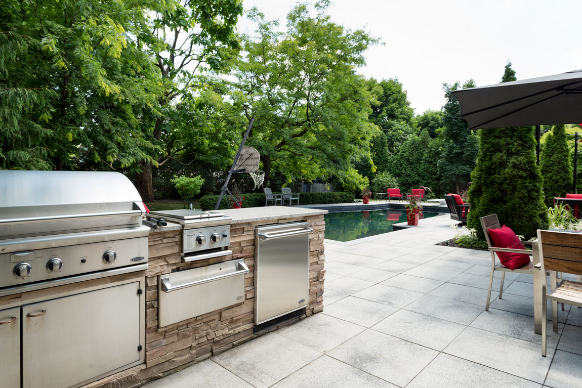 现代露台与泳池区域景观项目丨Paysages Rodier-5