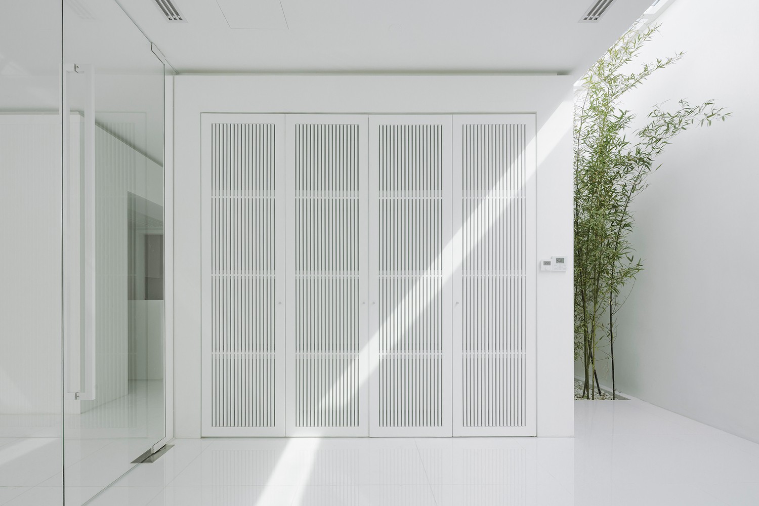 “闹中取静”——购物大厦上建立起竹林环绕的私人会所-35