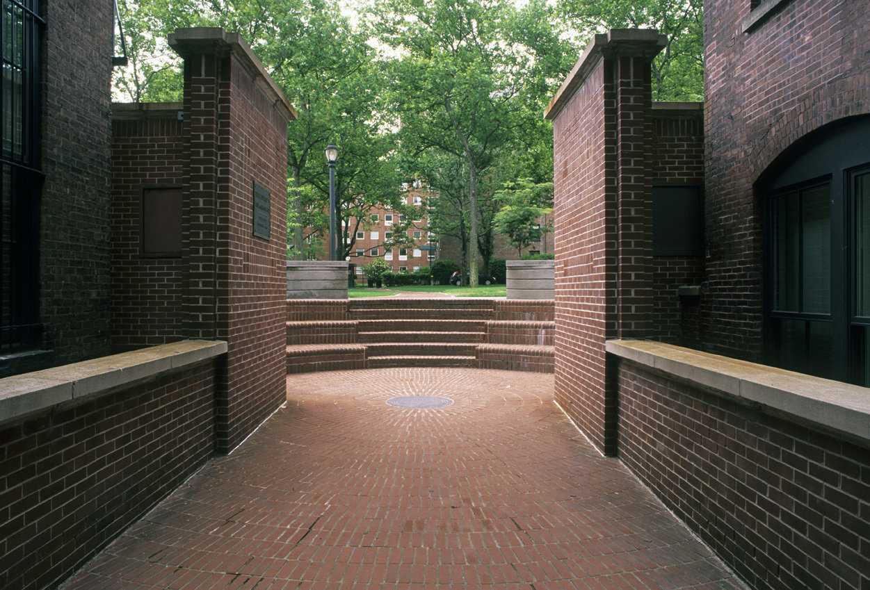 纽曼商城庭院 · 多功能聚会空间的创新设计丨MNLA-6