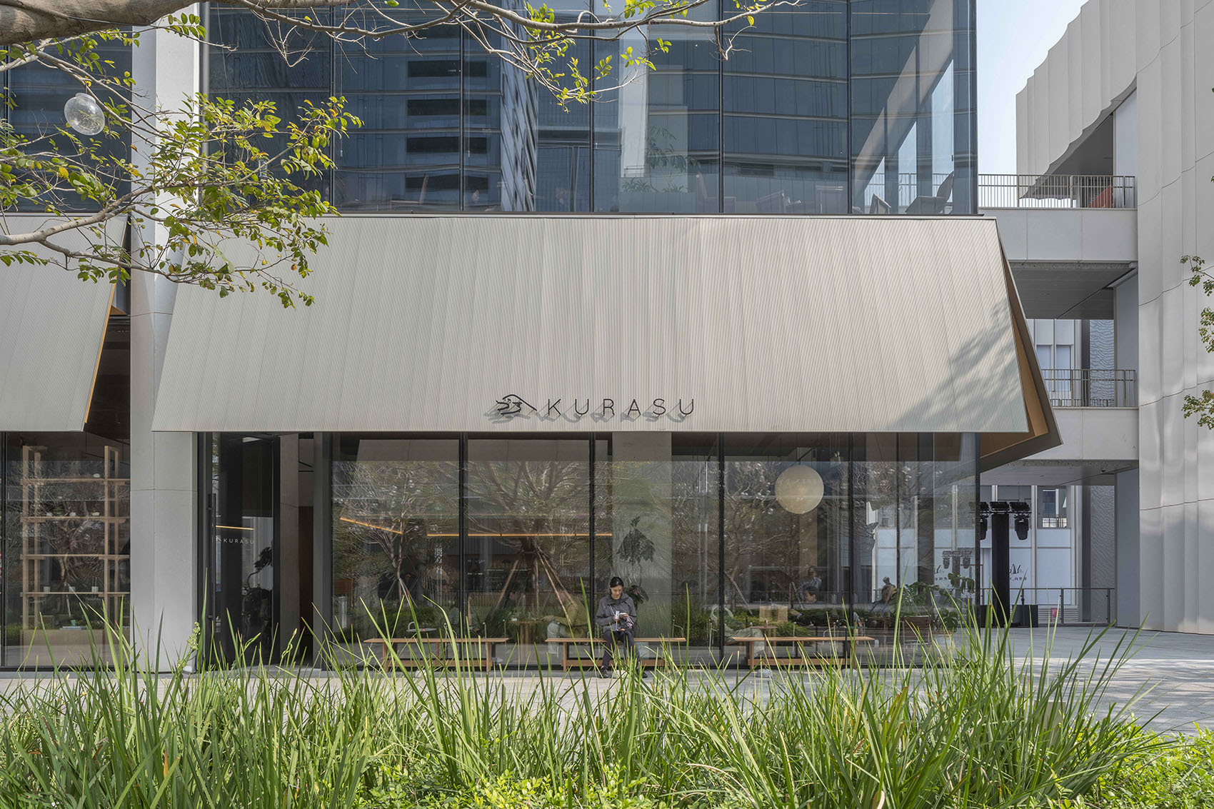 Kurasu深圳湾万象城店,Kurasu北京三里屯太古里慢闪店丨中国北京丨了建筑-19