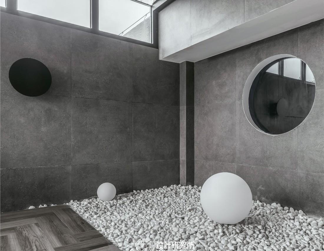 极简工业风办公室设计,打造高效与舒适空间-22