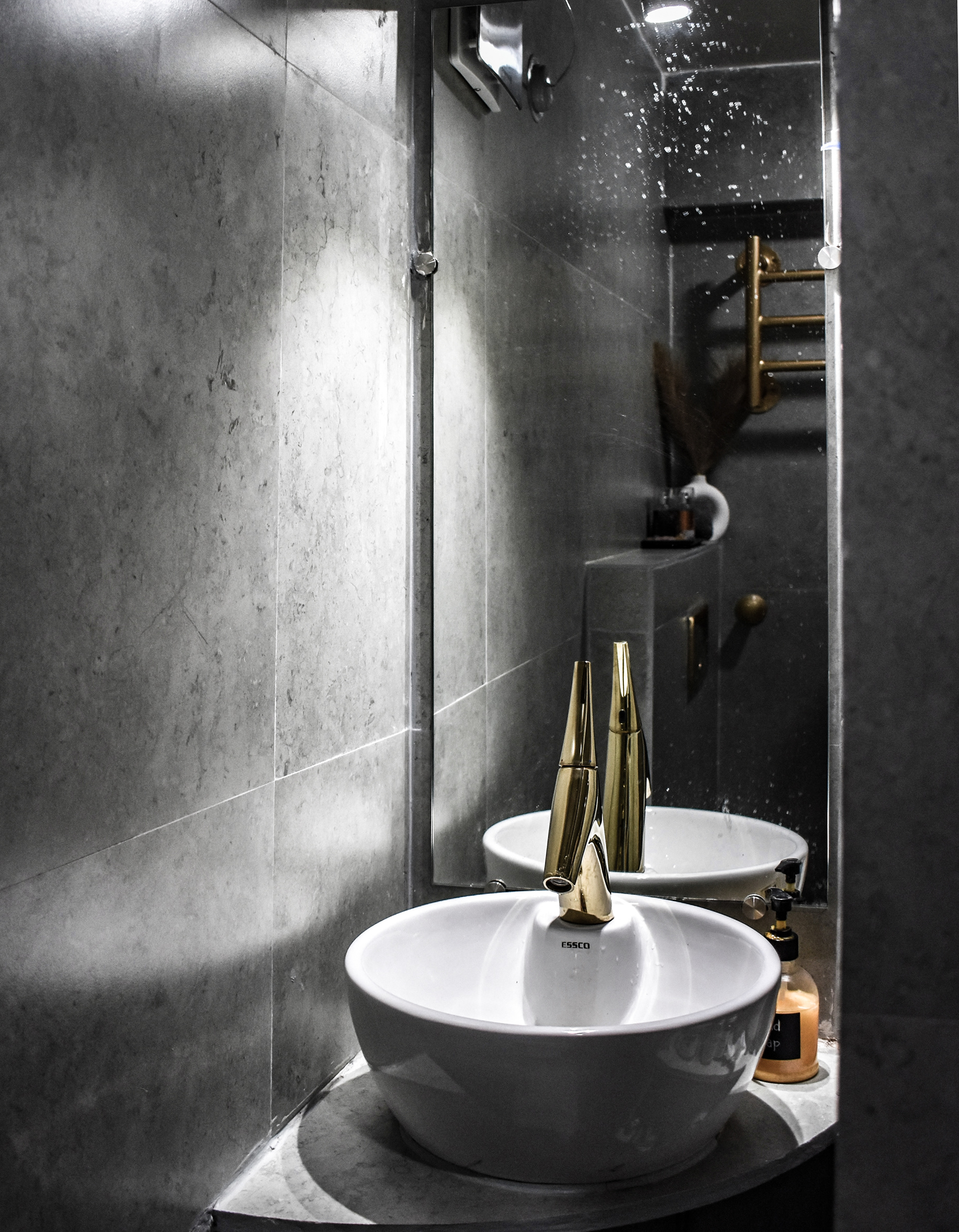 格雷·穆迪浴室丨印度丨VIE BY IK-8