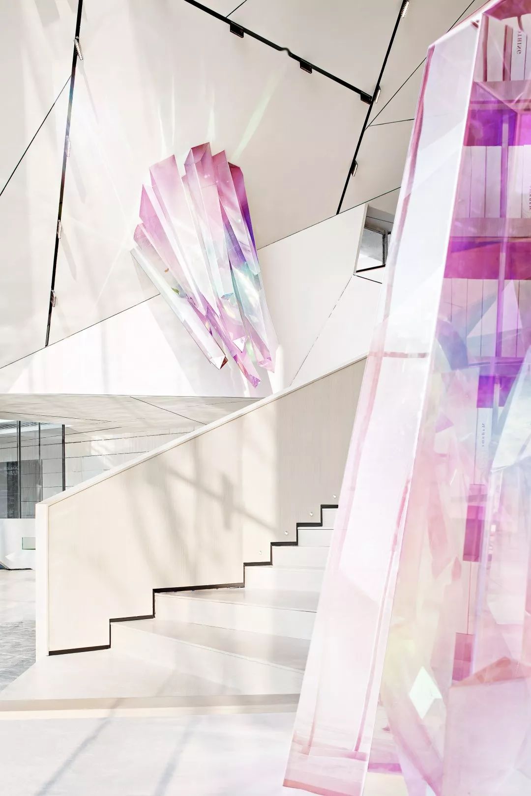 南昌旭辉宸悦江语院销售中心——活力水晶炫彩空间  矩阵纵横-4