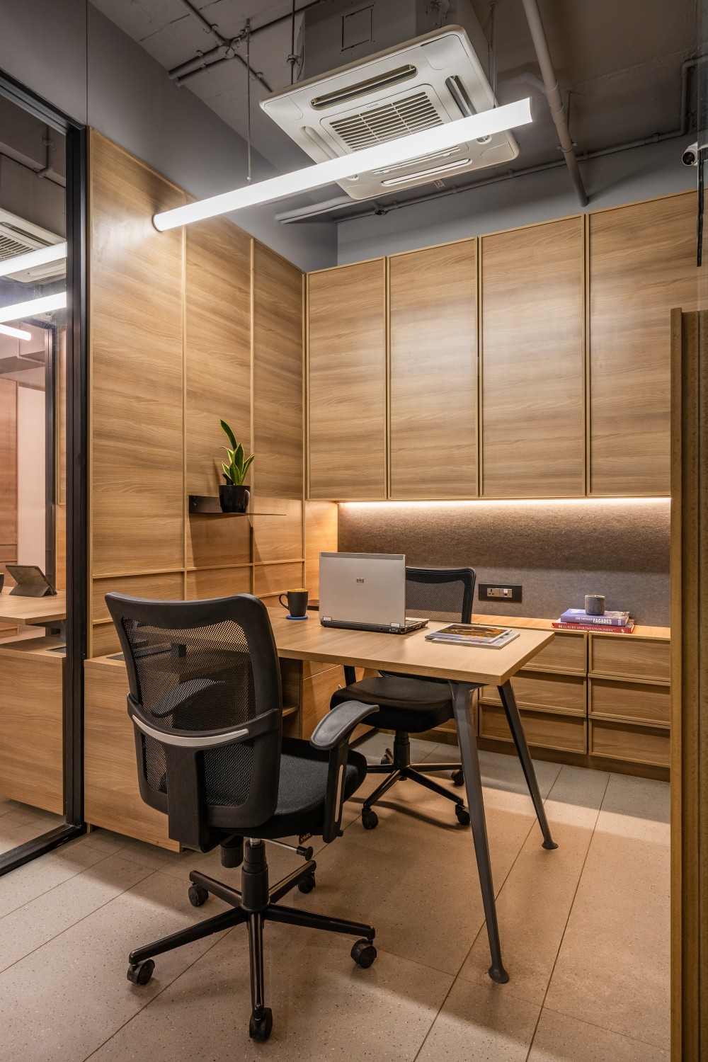 苏拉特三叉戟 Mediquip 办公设计丨印度丨Sharan Architecture + Design-23