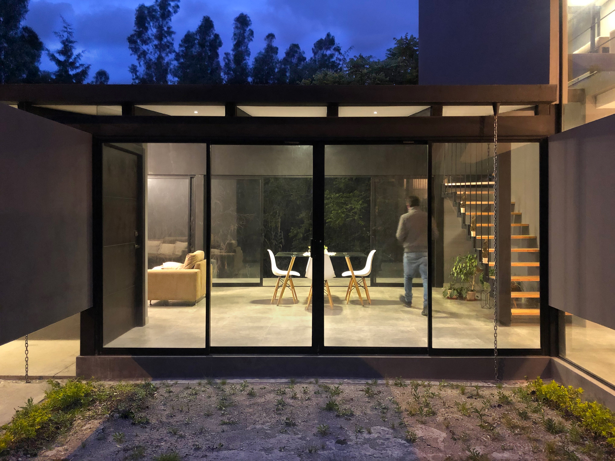 房子分支和岩石丨厄瓜多尔丨Ruptura Morlaca Arquitectura-33