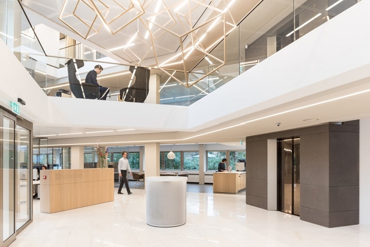 荷兰金融机构Newomij办公室设计-0