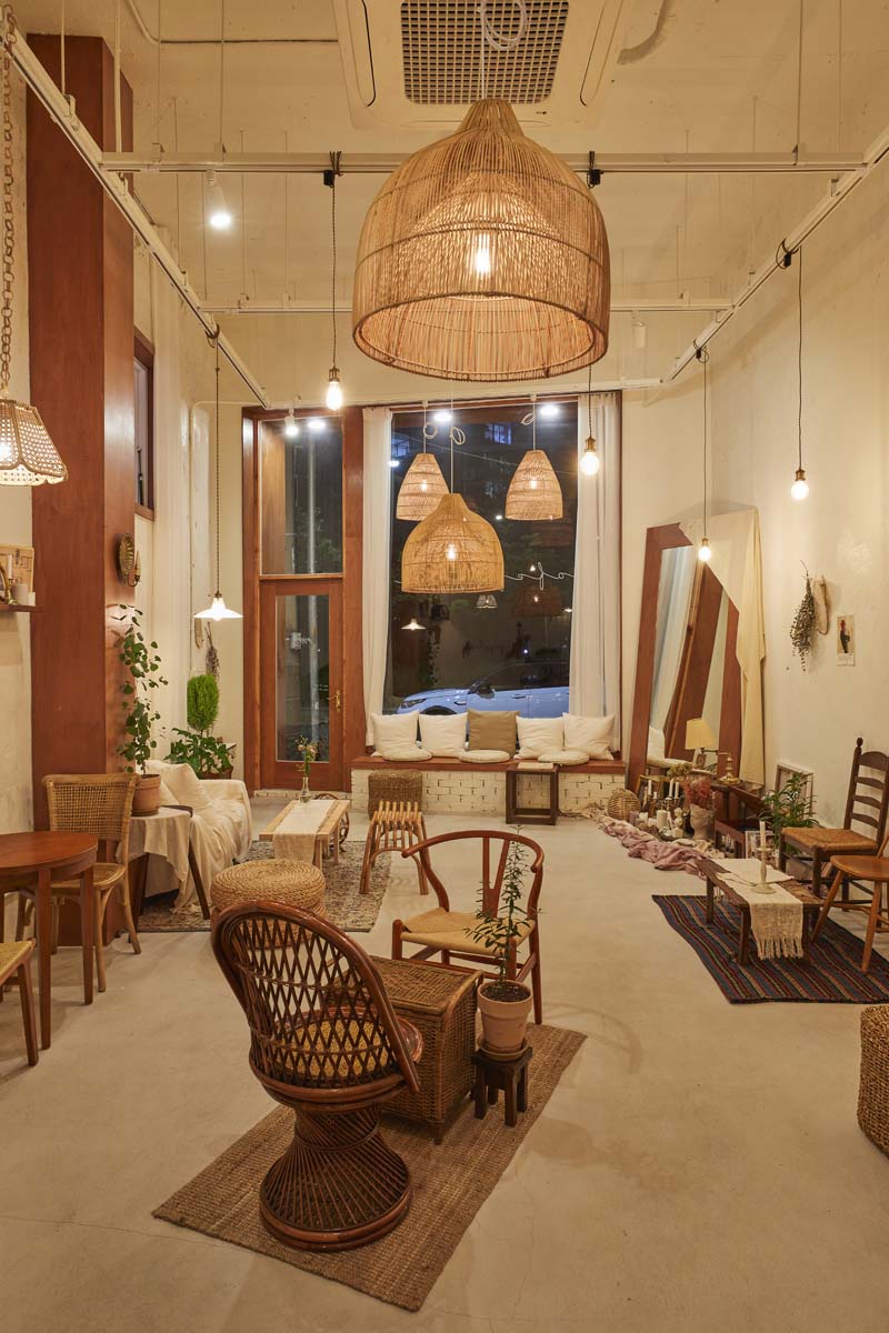 25 平米温馨咖啡馆，打造小空间大设计的典范-6