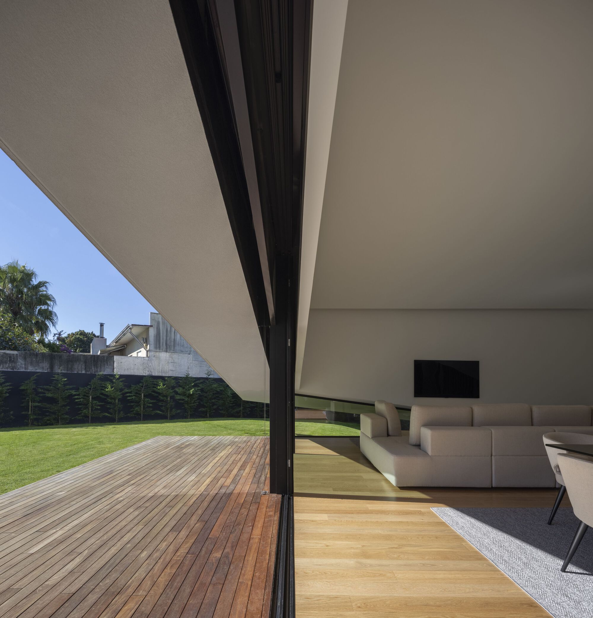 倾斜房屋丨葡萄牙丨MUTANT Architecture & Design-29