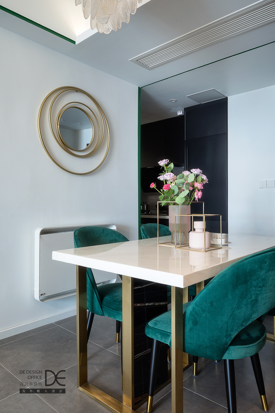 绿色轻奢,复古怀旧的精致空间-34