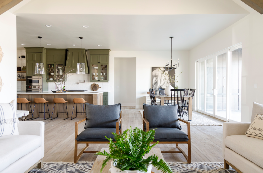 泥石,木色构筑的个性居所丨美国爱达荷丨Judith Balis 室内设计-14