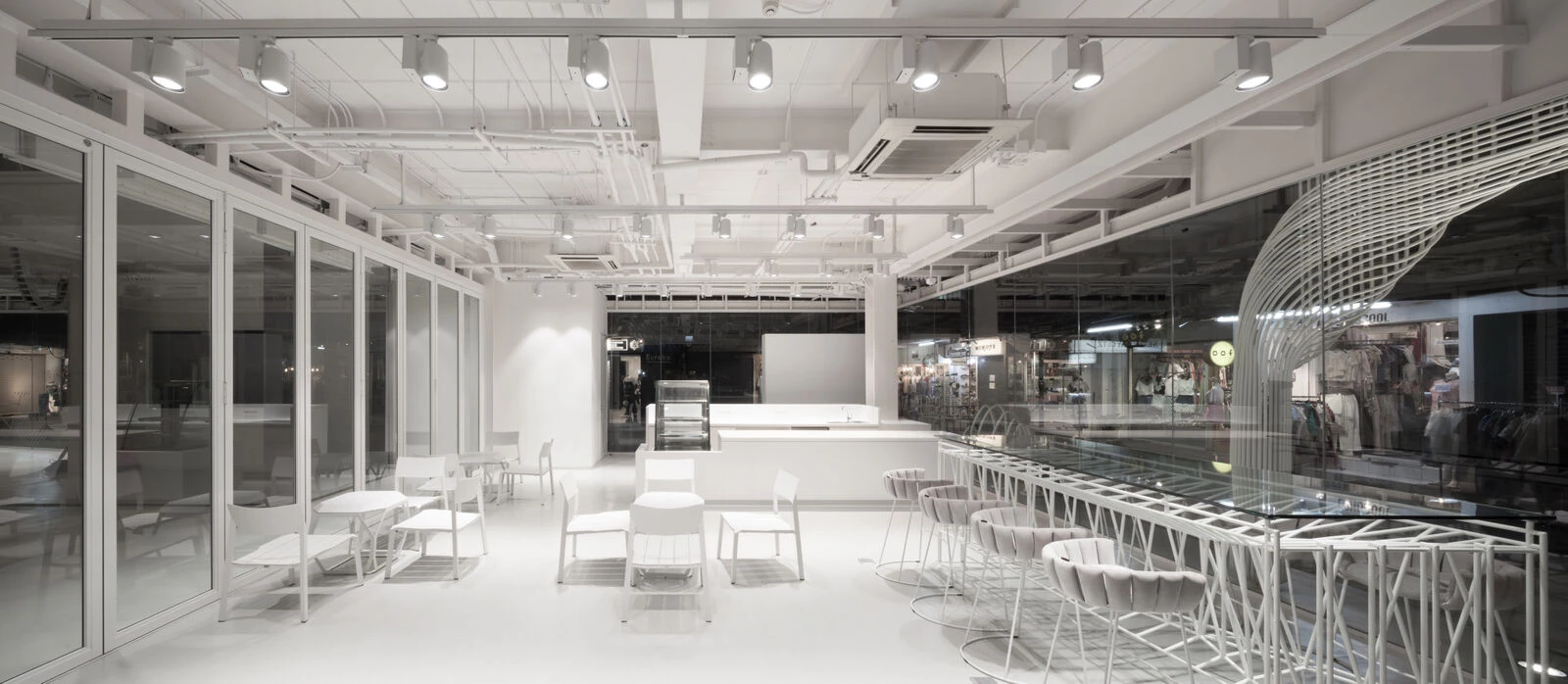 曼谷电视台生产工作室与办公室翻新-12