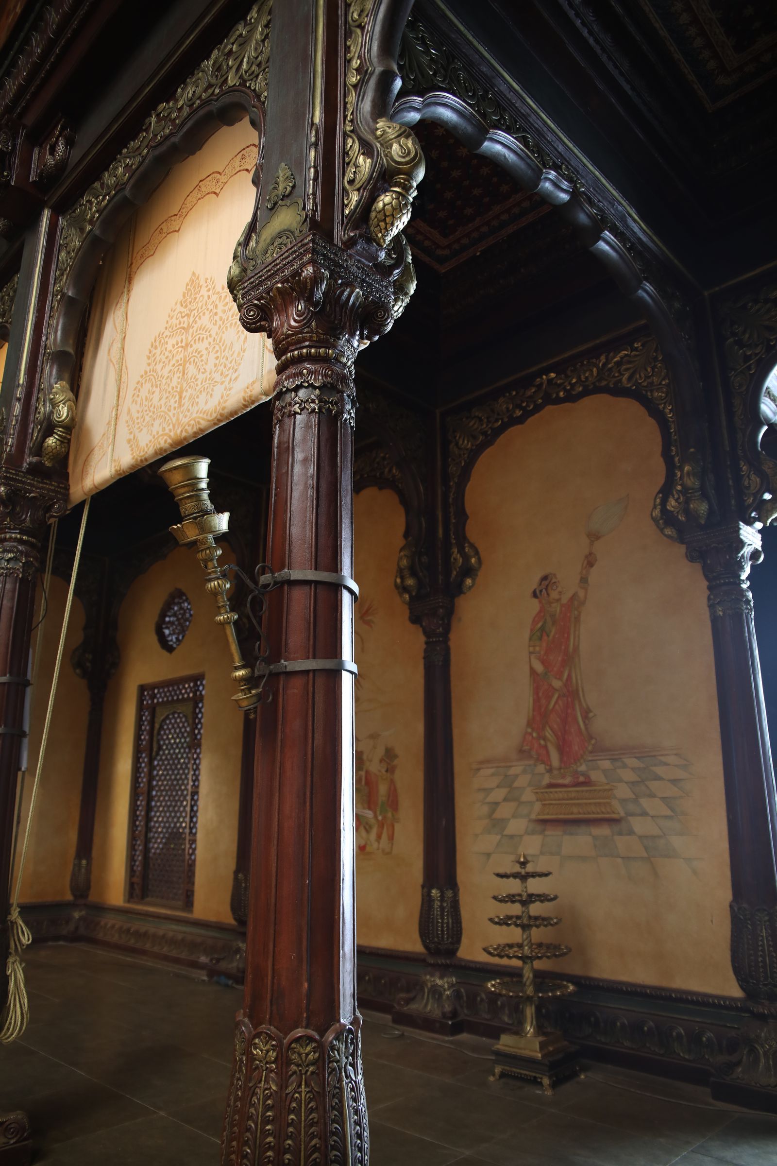 电影《Chhaava》室内场景（法庭）设计丨Subrata Chakraborty和Amit Ray-24