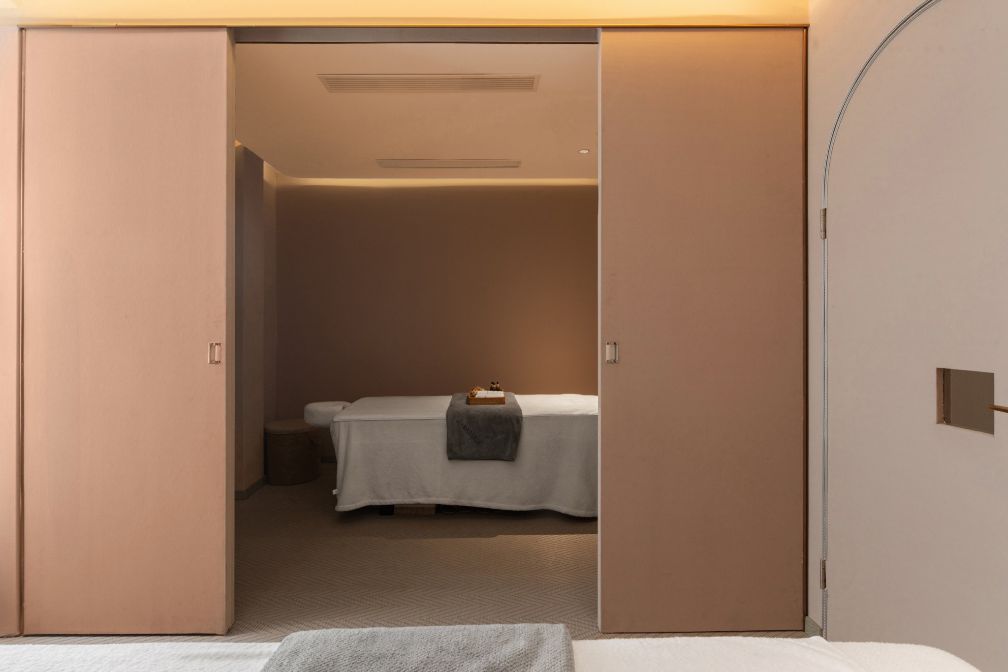 现代极简洞穴 SPA 馆设计丨All Design Studio-14