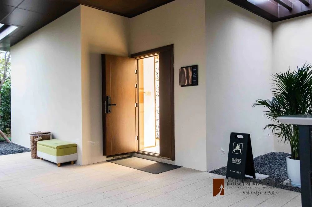 港式轻奢风格装修，温馨舒适的家-55