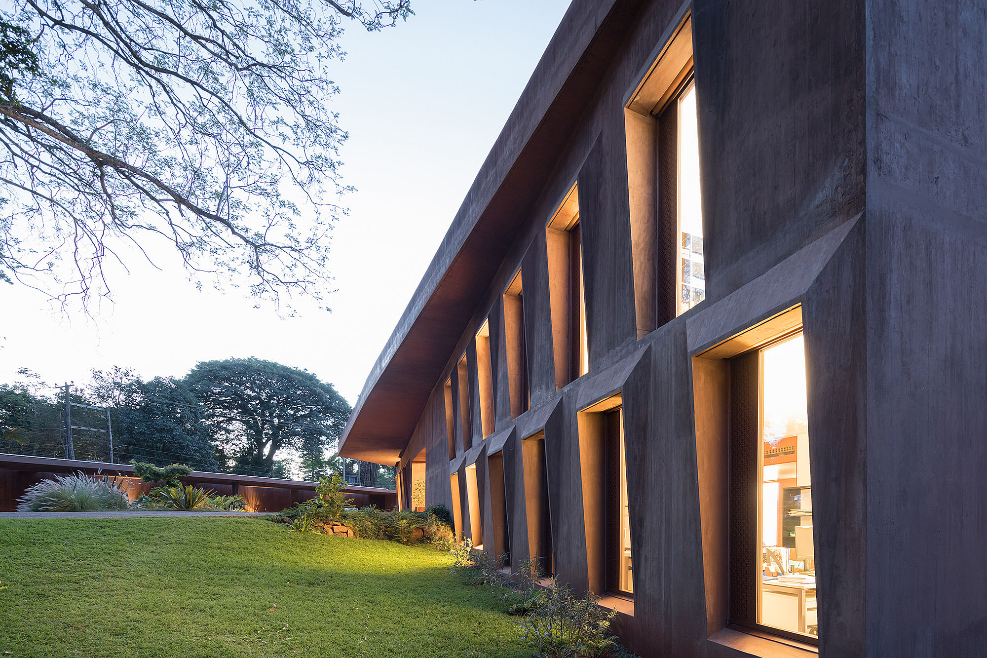 肯尼亚内罗毕新瑞士大使馆丨Roeoesli & Maeder Architects（ro.ma）-24