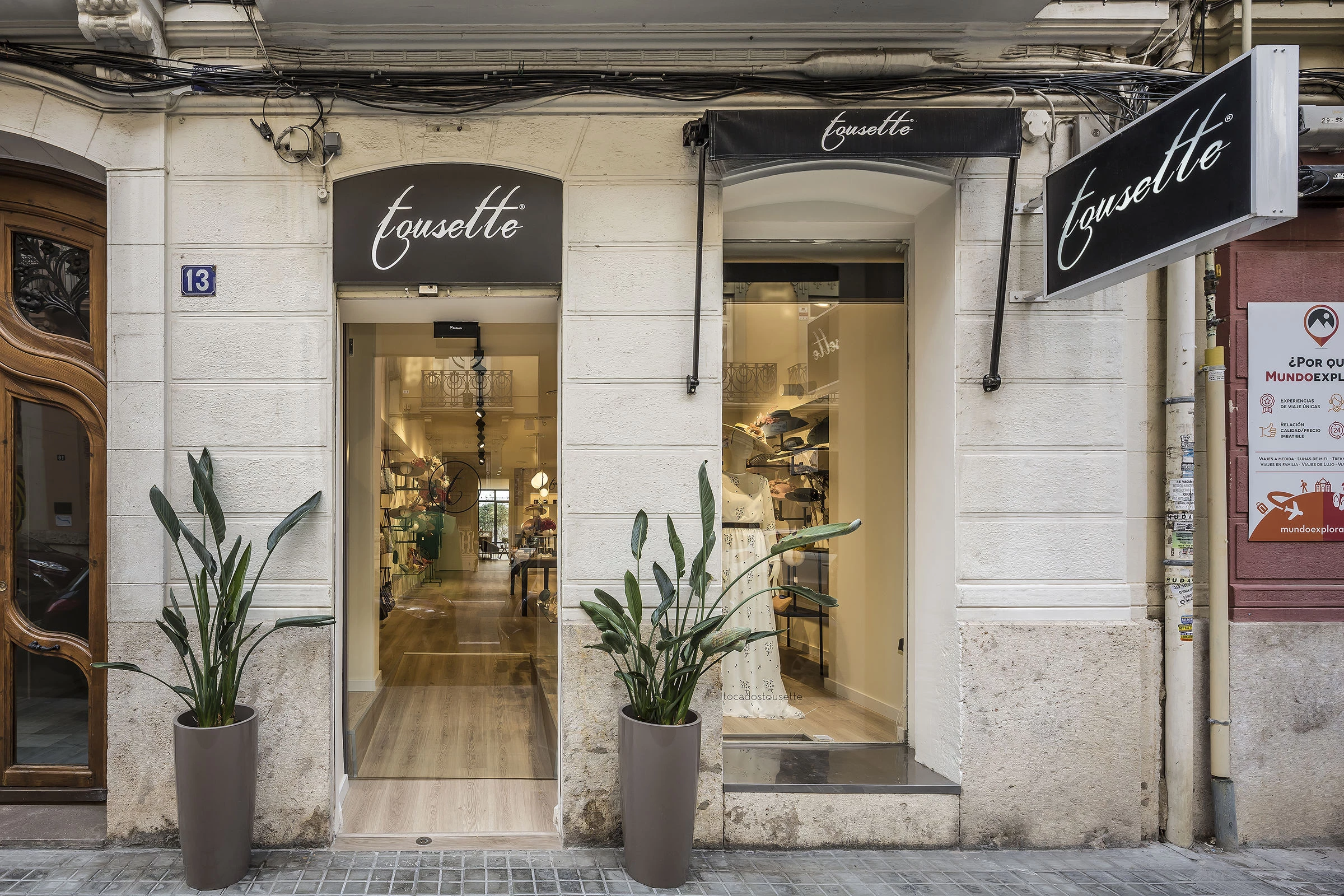 西班牙 Tocados Tousette 婚庆空间设计-10