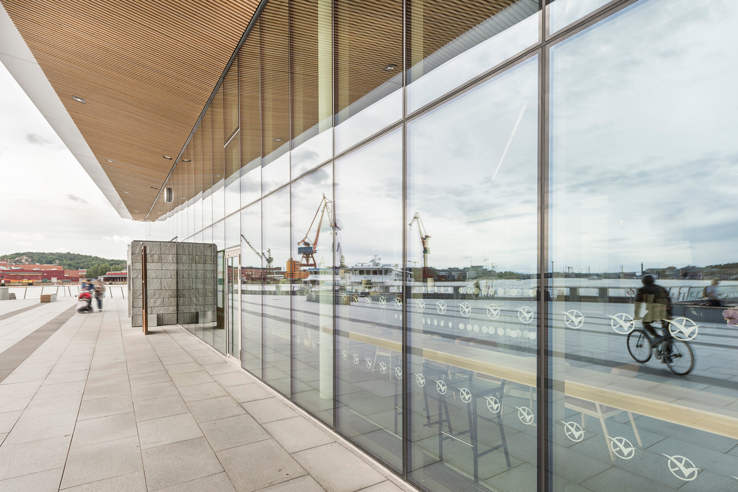 瑞典 Gothenburg 市 Stenpiren 交通枢纽区景观设计-28