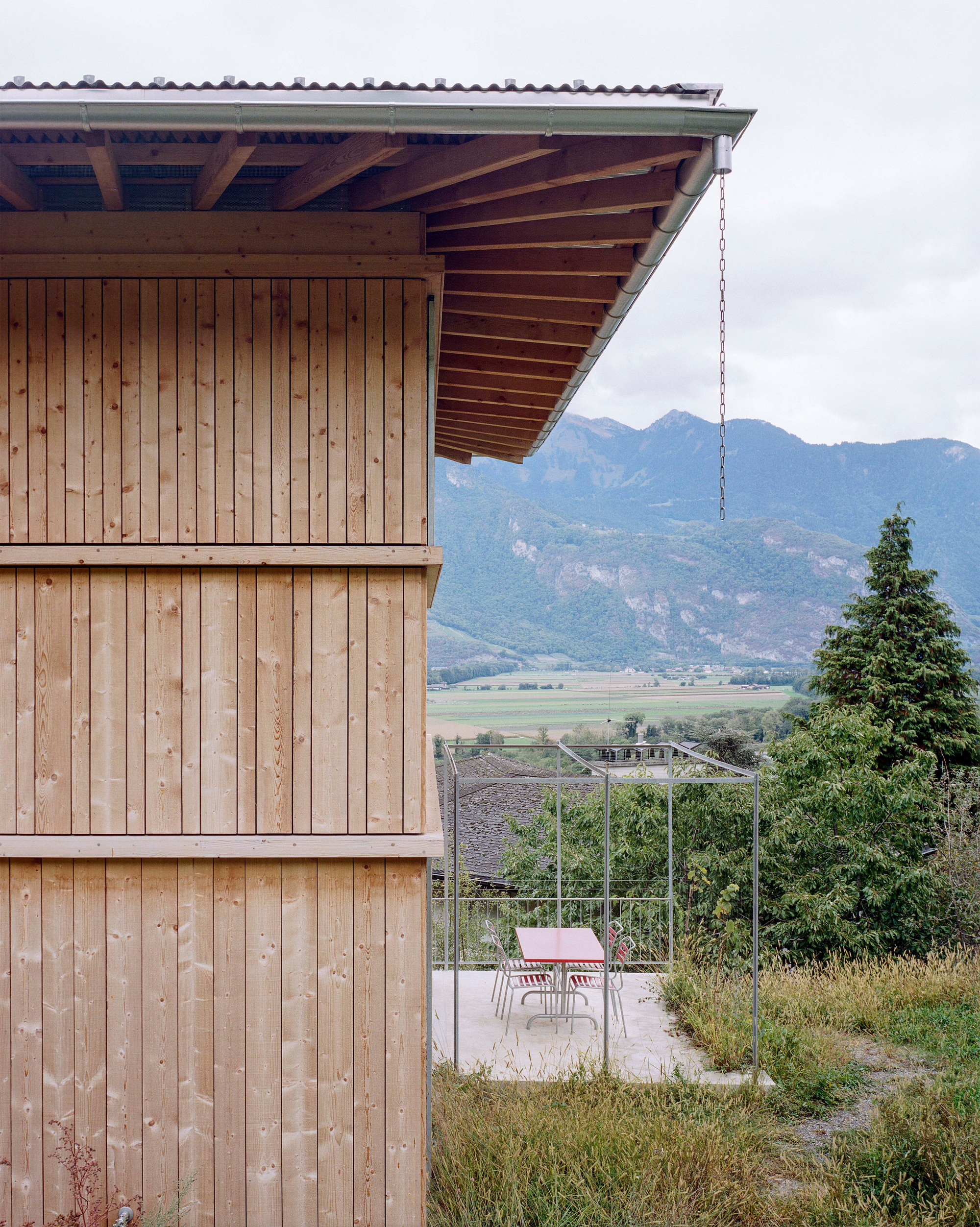 葡萄园中的房子丨瑞士-25