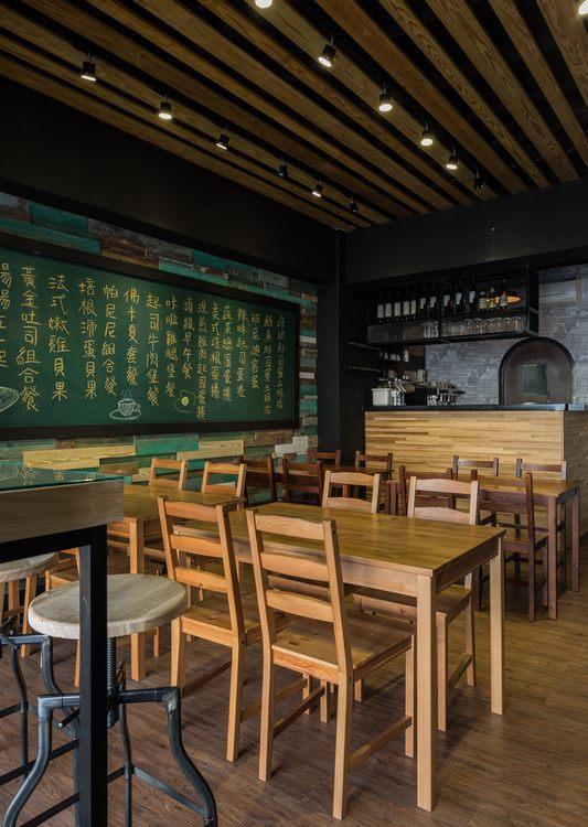 工业风 Café 周奕伶巧妙改造拉面店-8