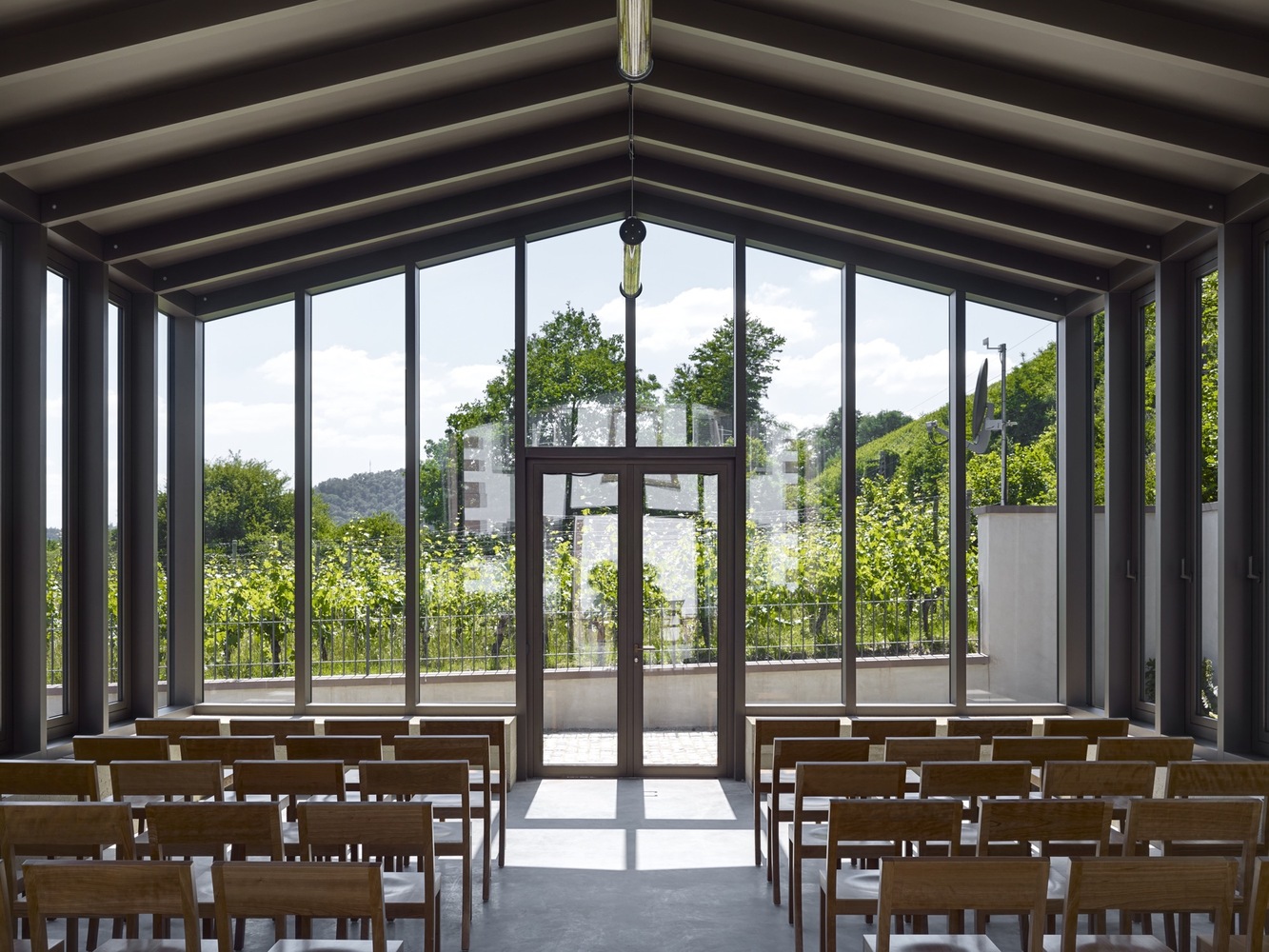 德国古堡酒庄的现代重生-51